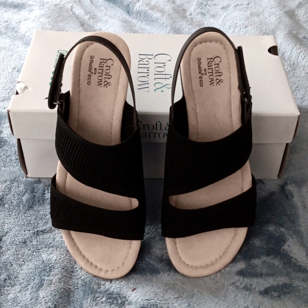 NIB Croft & Barrow Ortholite eco sandals